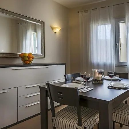 Apartment Club Deluxe